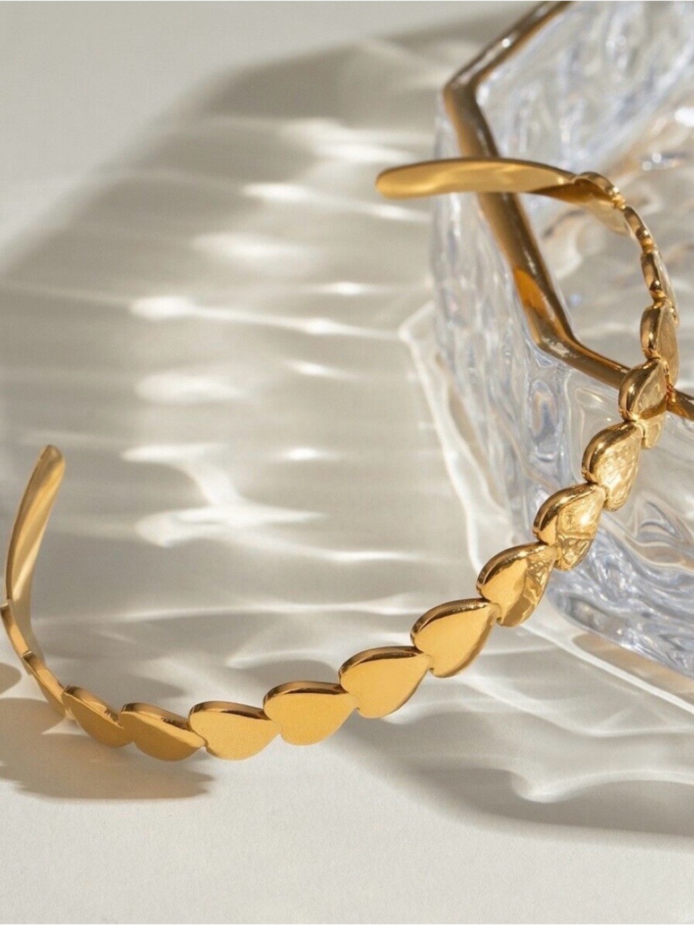 Gold Heart Bracelet
Stainless Steel